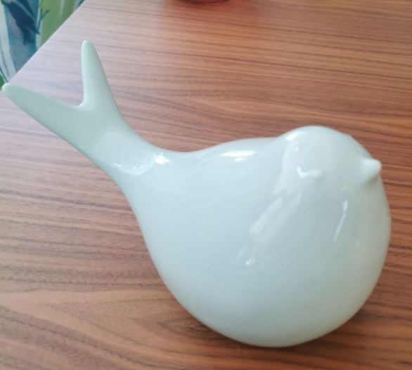 Pássaro em ceramica brilho