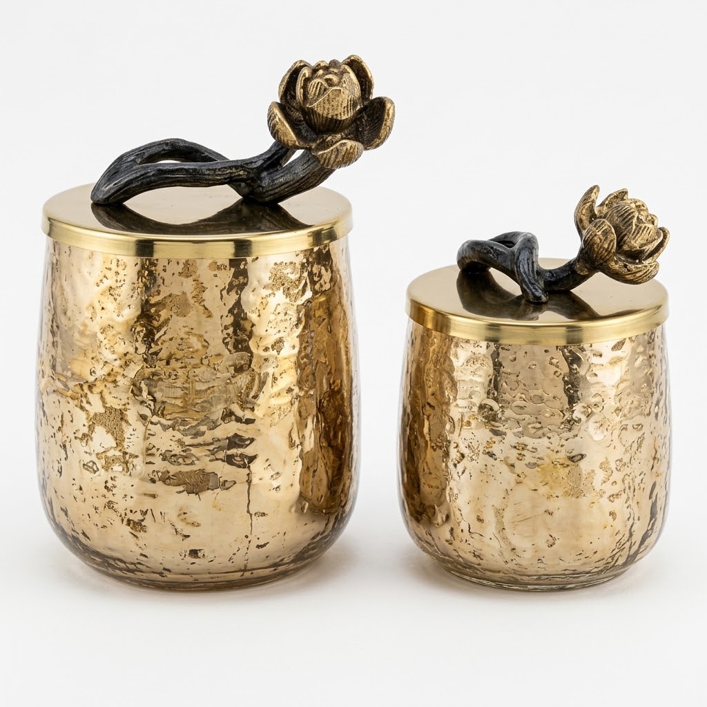 Conjunto de frascos em vidro martelado dourado e tampa com flor